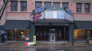 Le Crestmont cinéma où a travaillé Hannah Baker et Clay Jensen dans les 13 Raisons pour lesquelles