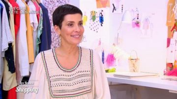 La blusa de ganchillo de Cristina Cordula en #LRDS Las Reinas de las Compras el 24/05/2018