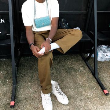 Converse Chuck Taylor high top dans des espadrilles Blanches portées par Tyler Le Créateur dans son Instagram compte