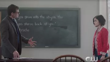 Aber­crom­bie & Fitch Pink Short Sleeve But­ton Down Shirt worn by Stella Abbott (Lucy Hale) as seen in Life Sentence S01E01