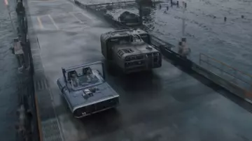 Landspeeder's replica driven by Han Solo (Alden Ehrenreich) as seen in Solo: A Star Wars Story