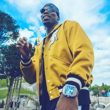 Le bomber jaune Fear of God de Paul Pogba sur son compte instagram