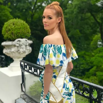 The printed dress Lacoste of Maeva Coucke on his account Instagram