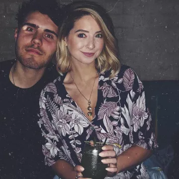 La chemise imprimé tropical bleue de Zoella (Zoe Sugg) sur son compte Instagram