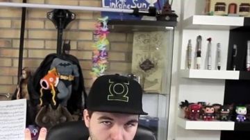 The map of the Mauraudeur of Harry Potter LinksTheSun in his YouTube video Is that you love me - Maître Gims (critique)