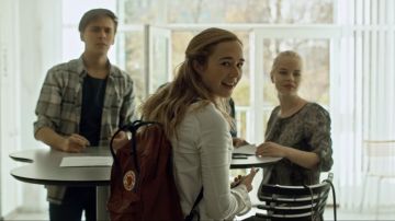 The backpack red Fjallraven Simone Alba (August) in The Rain S01E01
