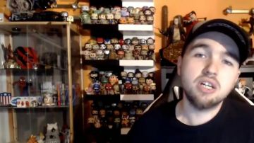 La figurine Funko Pop The Undertaker dans la vidéo YouTube Une nouvelle émission sur la chaîne LinksTheSun !