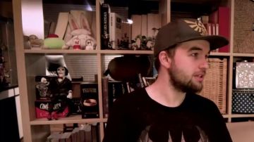 The mini q-fig Rocket and Groot in the YouTube video The Point - March 2018 LinksTheSun