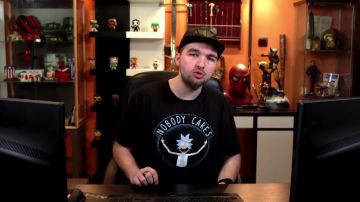 La figurine Funko pop Morpheus (Matric) vu dans le NMT sur les chansons françaises de LinksTheSun