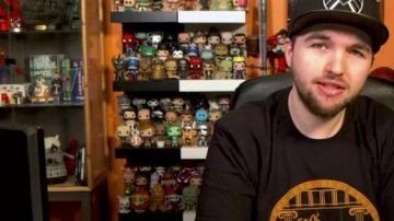 ¡La estatuilla funko POP! Capitán Phasma (Star Wars) en The LinksTheSun video de YouTube Polisse - 50/50