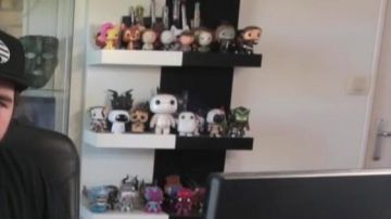 La figura de Funko Pop Eve en el video de YouTube Tron the Legacy - 50/50 (revisión) de LinksTheSun