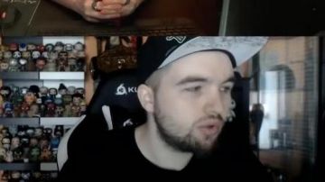 La silla Gamer KLIM de LinksTheSun vista en el video de YouTube 50/50 en Polisse