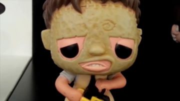 The figurine Funko Pop Leatherface (Massacre has the chainsaw), as seen in the video of LinksTheSun "Culture Point : The theories of fan to the cinema"