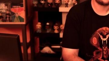 La figurine Funko Pop Tiana dans la vidéo YouTube Les Nouvelles Aventures d'Aladin - 50/50 (critique) de LinksTheSun