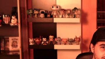La figura de Funko Pop Woody en el video de YouTube The New Adventures of Aladdin - 50/50 (reseña) de LinksTheSun