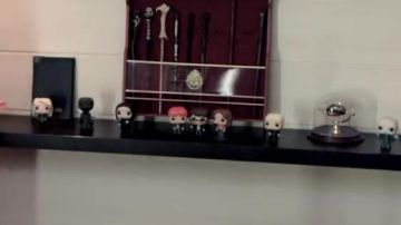 La figurine Funko Pop Harry Potter de LinksTheSun dans sa video "On cuisine de la Bièraubeurre de Harry Potter"