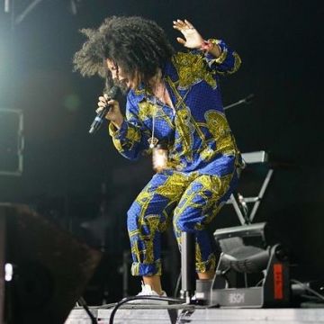 The combinations printed wax worn by the sisters Ibeyi at We Love Green 2018