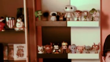 La figura funko pop bambi 94 (Disney) de LinksTheSun visto en su video The Avengers of the Salon!