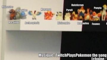 La figura de Pokémon Cranidos (Bandai) vista en No pero viste lo que estás escuchando 09 - Linksthesun Blooper