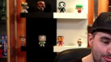 The figurine Funko Pop Kyle Broflovski (South Park) LinksTheSun in his video "French Songs : the moment where it has screwed up"
