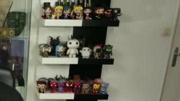The figurine Funko Pop Jinx LinksTheSun seen in his Youtube video "I am - BigFlo & Oli"