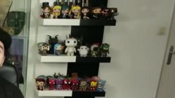 The figurine Funko Pop Sailor Neptune in the YouTube video I am BigFlo & Oli of LinksTheSun