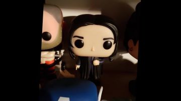 The figurine Funko Pop Severus Rogue in the video Point to March 2018 of LinksTheSun