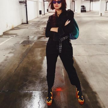 Les bottines à plateforme flammes de Dua Lipa sur Instagram