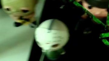 La figura del Funko Pop el viernes 13 en el video de YouTube Point Culture: Fan Theories in the Cinema (Part 1) de LinksTheSun