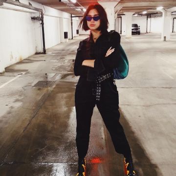 La combinaison jumpsuit de Dua Lipa sur une photo Instagram