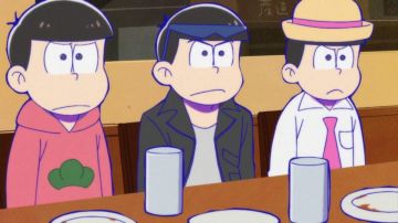 Le pull rose de Osomatsu dans Osomatsu-San S02E23
