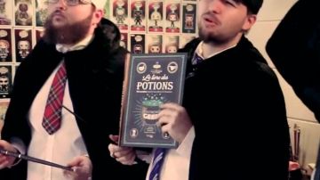 Le livre des potions par Gastronogeek vu dans On cuisine de la Bièraubeurre de Harry Potter ! (Linksthesun)