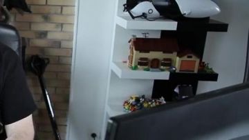 The Lego House of The Simpsons en el video de YouTube Disney Songs (reseña) de LinksTheSun