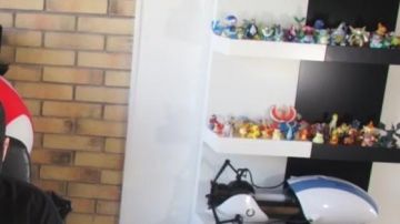 La figura de Pokémon Pingoleon vista en No pero viste lo que estás escuchando 11 - Blooper (Linksthesun)