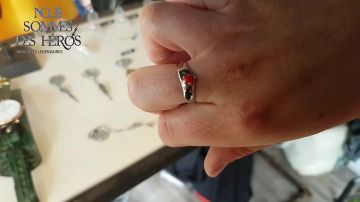 El Galaxium Chrome Ring Justice League DC Comics "I am the amazon" visto en el video "Vlog - LinksTheSun at Geek Faëries 2017"