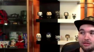 La figura del Funko Pop de Voldemort (Harry Potter) en el video "Canciones francesas: el momento en que metió la pata" de Linksthesun
