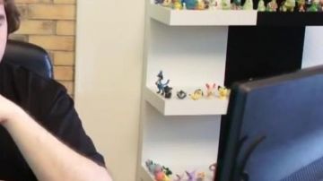 La figura de Pokémon Lucario vista en el video de Linksthesun "Last Dance - Indila"