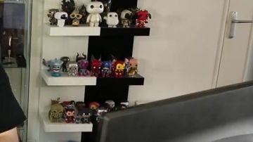 funko x men PROFESSOR X visto en Toujours Debout - Renaud (reseña) por Linksthesun