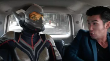 Hope van Dyne / The Wasp's (Evan­ge­line Lilly) resin helmet as seen in Ant-Man and the Wasp