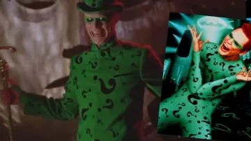 La canne de l'homme mystere dans la vidéo youtube Point Culture : Les "clichés" de films de super-héros de LinksTheSun