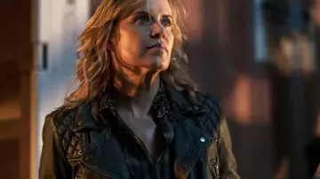 The biker jacket AllSaints Madison (Kim Dickens) in Fear The Walking Dead S04E07