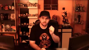 Figurine funko pop evil queen de la vidéo critique 50/50 sur les nouvelles aventures d’Aladin par linksthesun