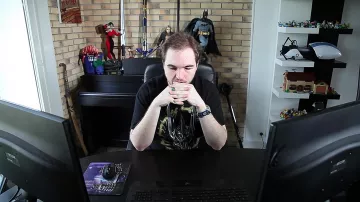 Canciones de Disney (reseña) por LinksTheSun, Replica Master Sword (Zelda)