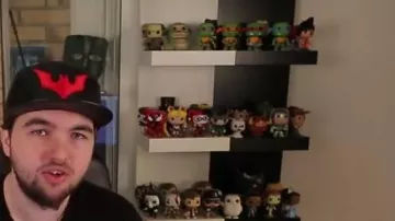 La figura Funko Pop de Jabba the Hutt vista en el video de LinkstheSun "Wesh then" ft Jul