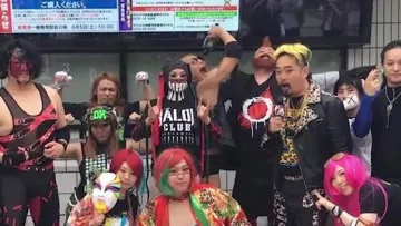 wwe masque Finn balor vu dans 20 bonnes raisons d'aimer le catch de Linksthesun