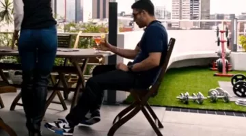 Nike Air Trainer 1 Low sneakers porté par Lito Rodriguez (Miguel Ángel Silvestre) comme on le voit dans Sense8 S01E02