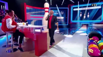 Las zapatillas Red Vans SK8 Hi de Vincent Lagaf' en el show Strike del 30 de mayo de 2018