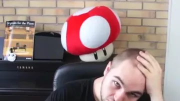 Max Stuffed Mushroom mario