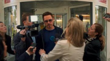 Les lunettes de soleil de Tony Stark (Robert Downey Jr.) dans Iron Man 3