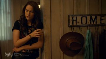 El perchero "HOME" en Wynonna Earp